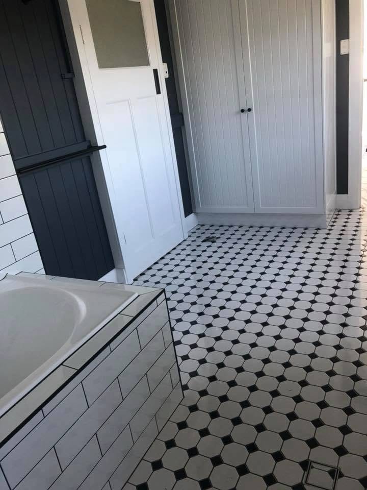Octagon and subway bathroom, second angle — tiling by Torrisi Tiling, Brisbane